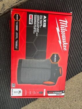 Milwaukee AXIS Heated Vest M12 - Gray/Black